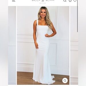 Bella & Bloom Boutique White Bridal Dress